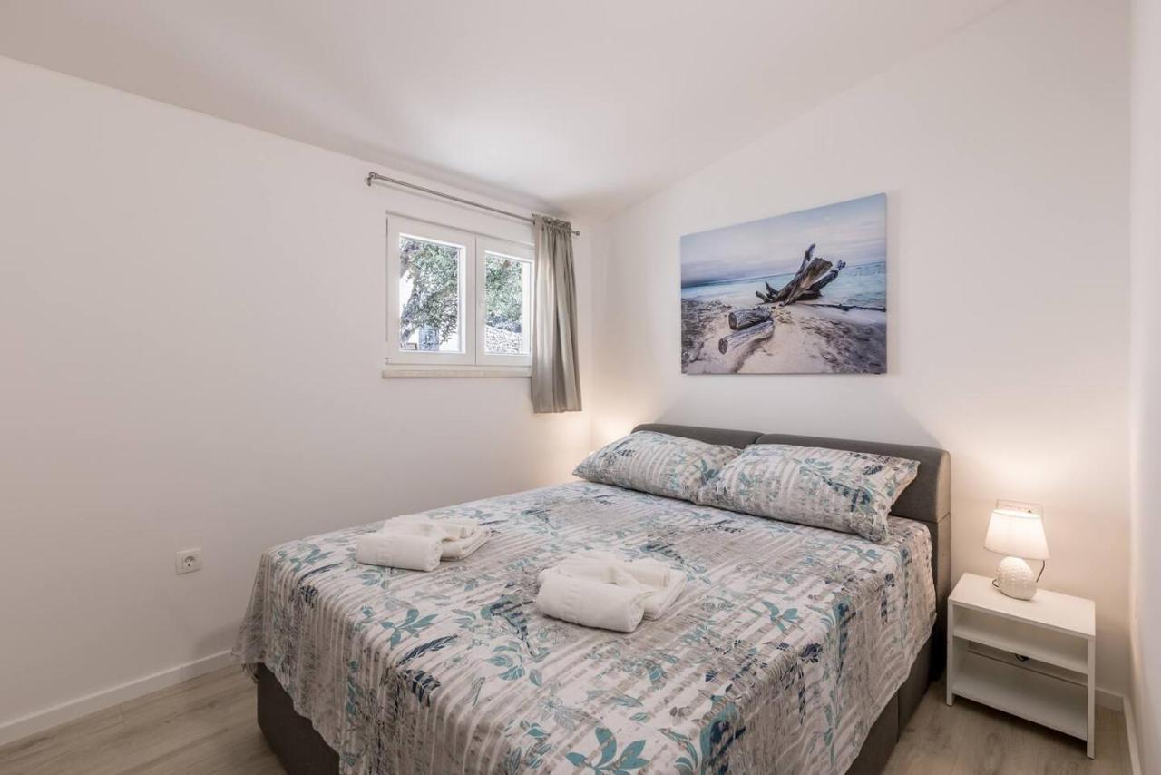 Dream Hill Villa Kastel Kambelovac Exterior photo